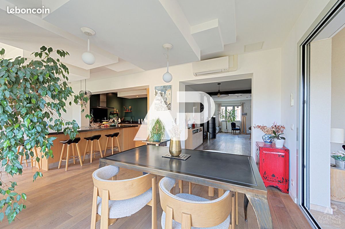 Maison à vendre, 274m², Suresnes