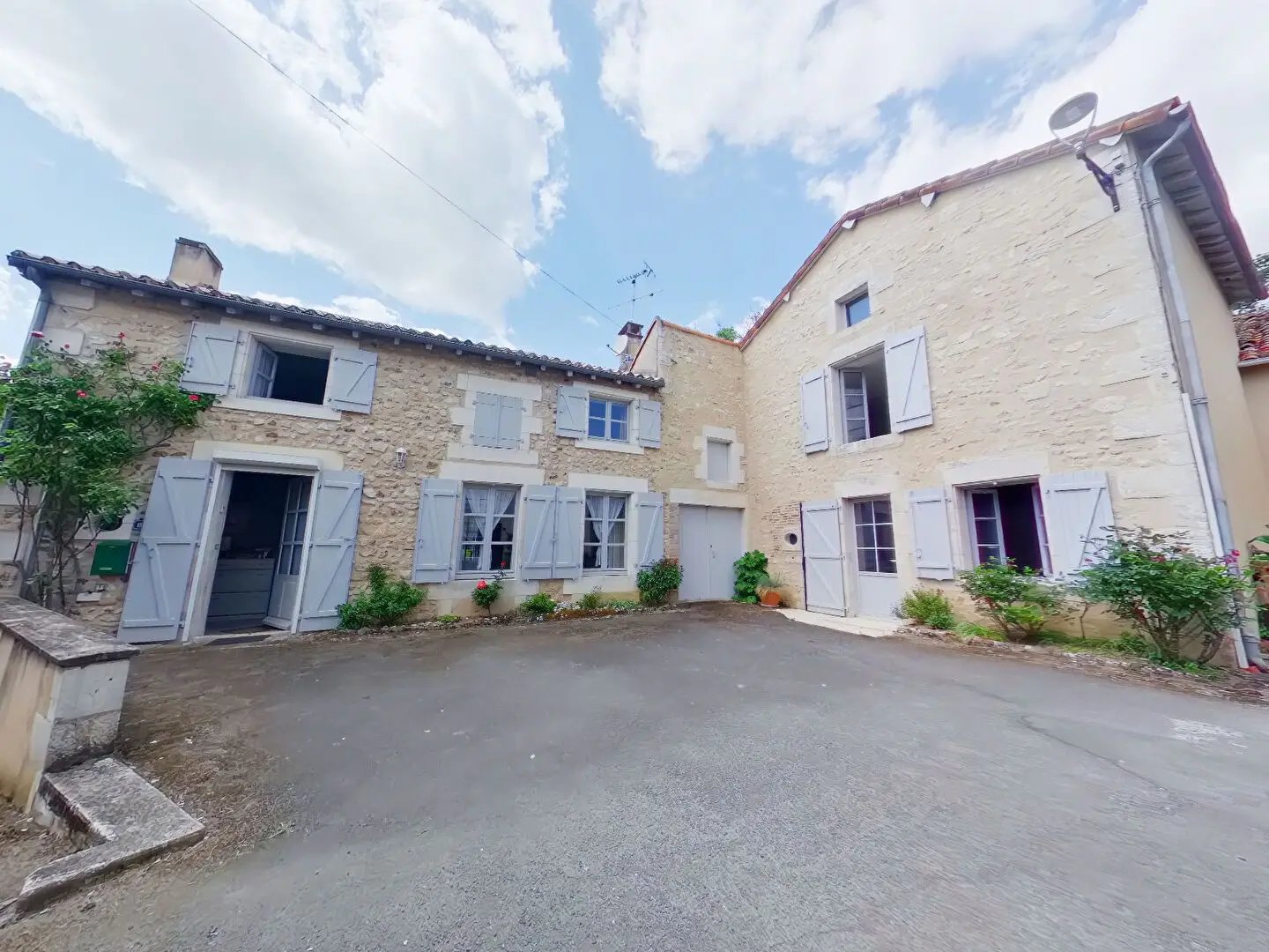 Maison à vendre, 170m², Lussac-les-Châteaux