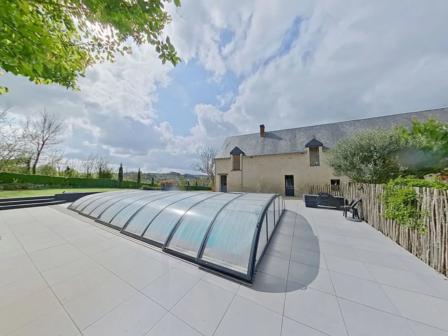 Maison à vendre, 300m², Oyré