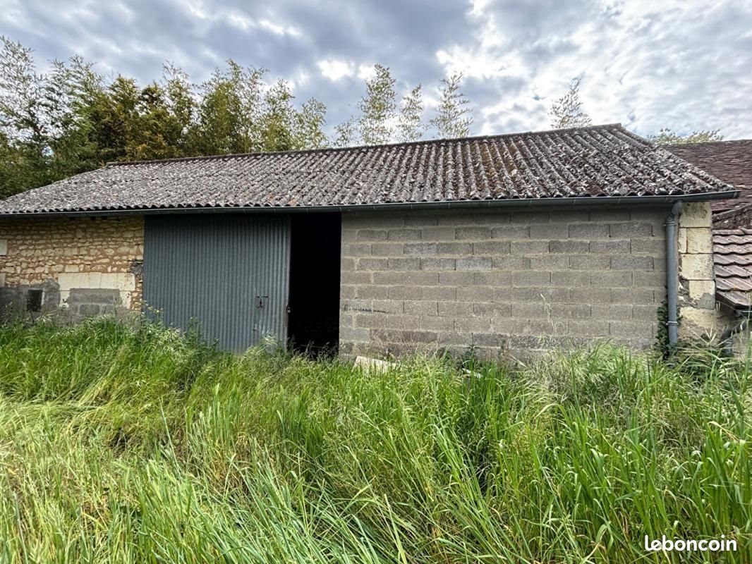 Maison à vendre, 1631m², Naintré