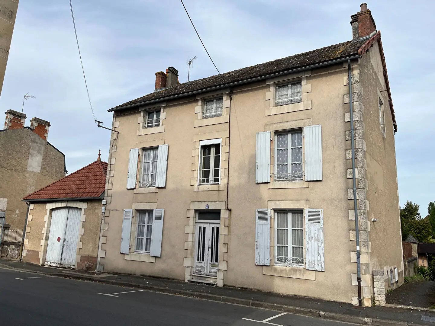 Maison à vendre, 232m², Montmorillon