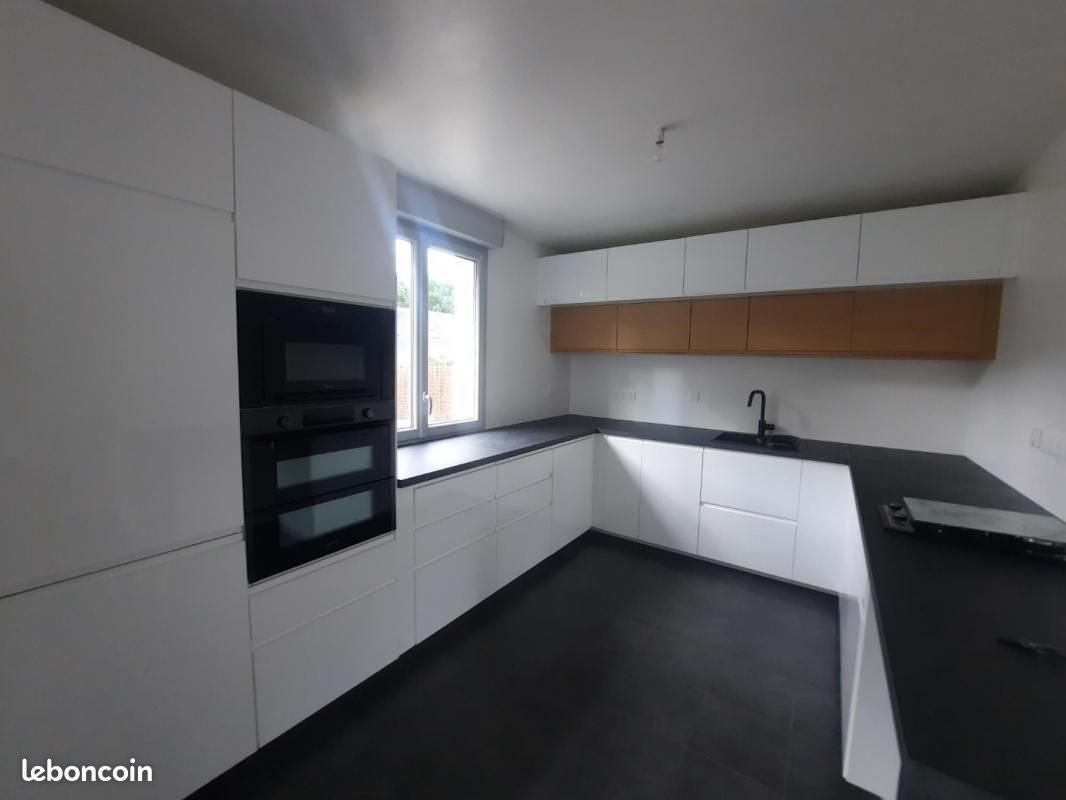Maison à louer, 81m², Monts