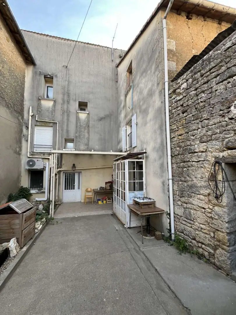 Maison à vendre, 142m², Gençay