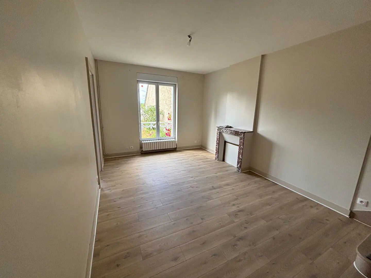 Maison à vendre, 96m², Montrésor