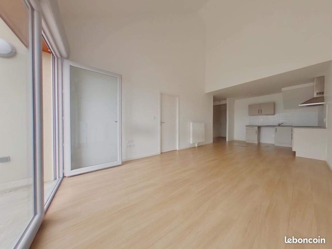 Appartement à louer, 68m², Buxerolles