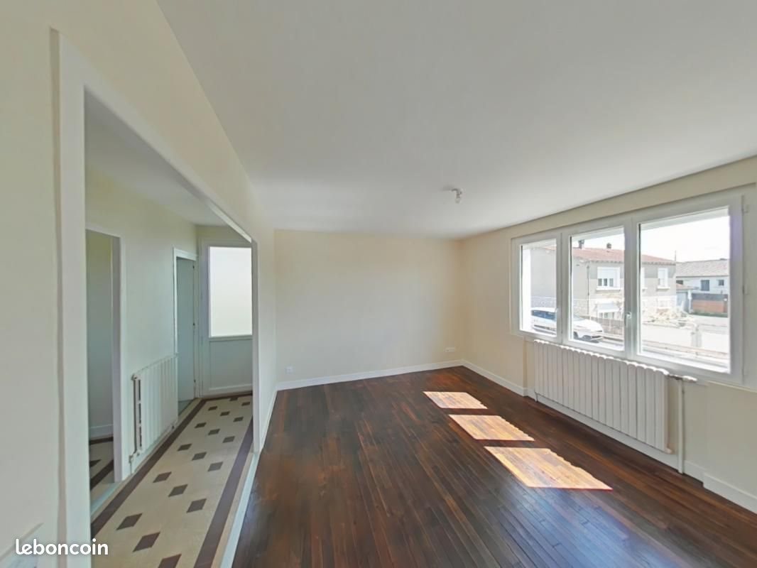 Maison à louer, 52m², Montmorillon