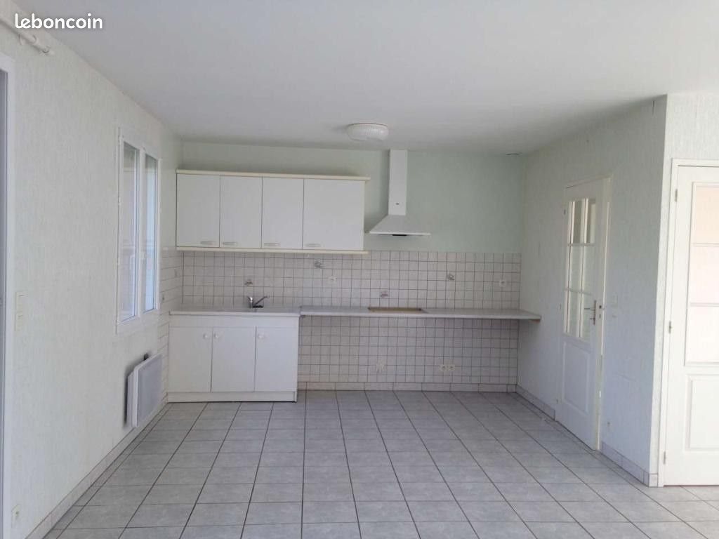 Maison à louer, 105m², Montmorillon
