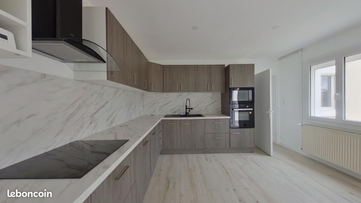 Maison à louer, 98m², Thuré