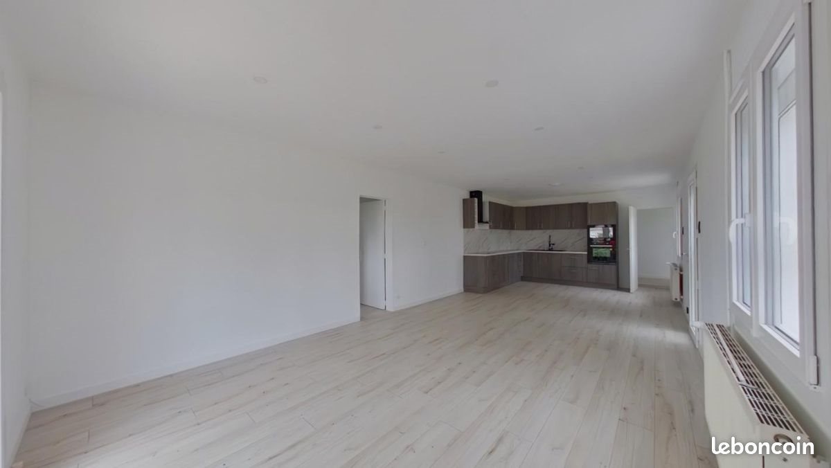 Maison à louer, 98m², Thuré