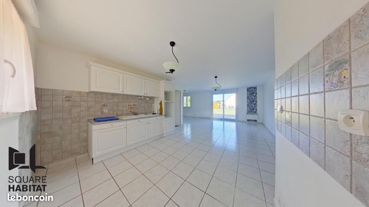Maison à louer, 99m², Nieuil-l'Espoir