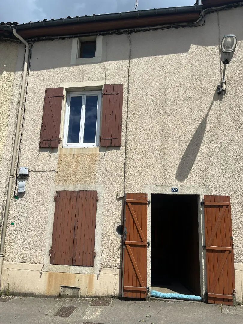 Maison à vendre, 100m², Gençay