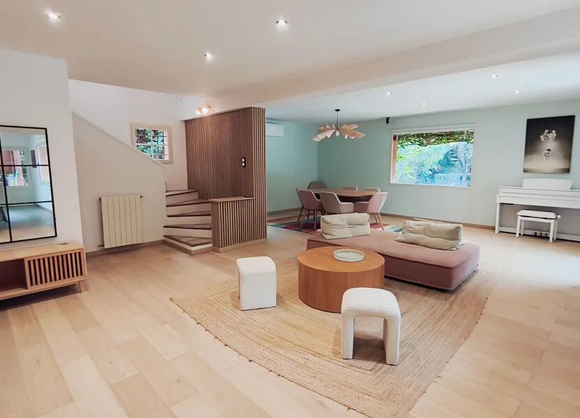 Maison à louer, 175m², Roquefort-les-Pins