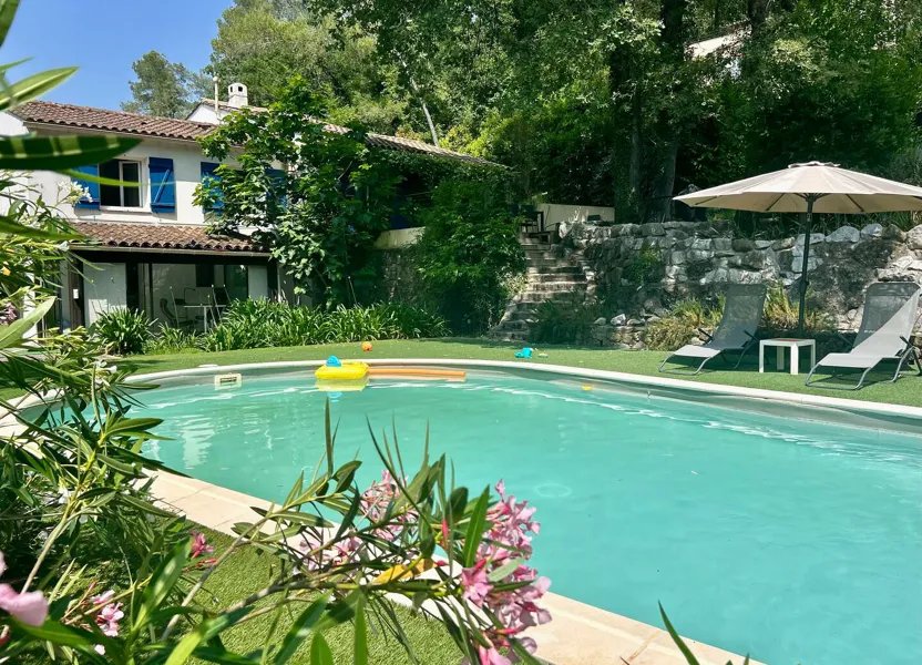 Maison à louer, 153m², Roquefort-les-Pins