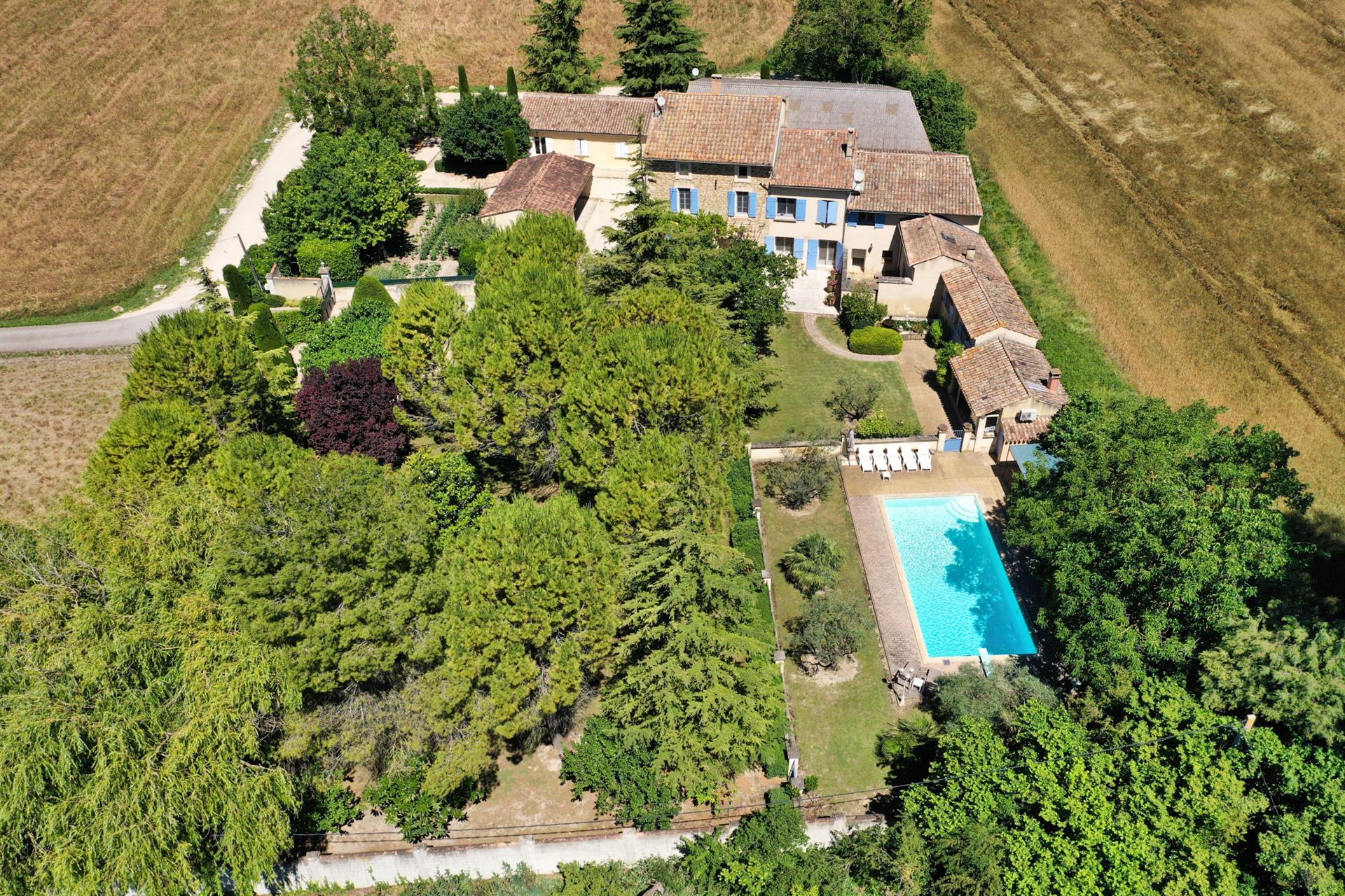 Maison à vendre, 540m², Althen-des-Paluds