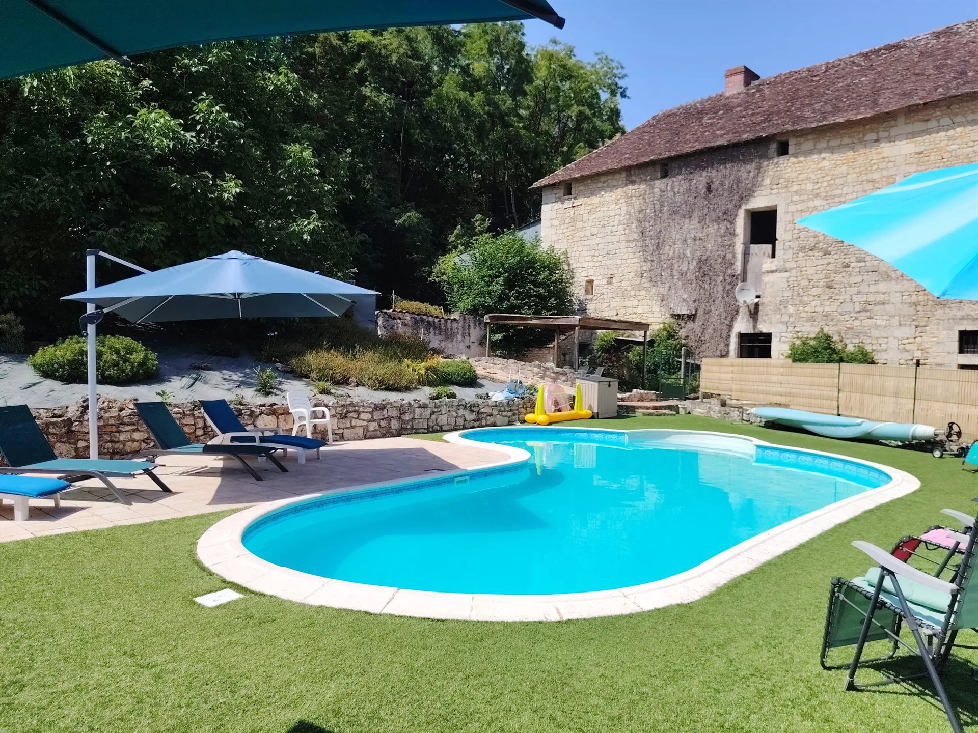 Maison à vendre, 408m², Vaux-sur-Vienne