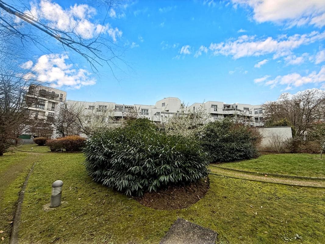 Appartement à vendre, 74m², Suresnes