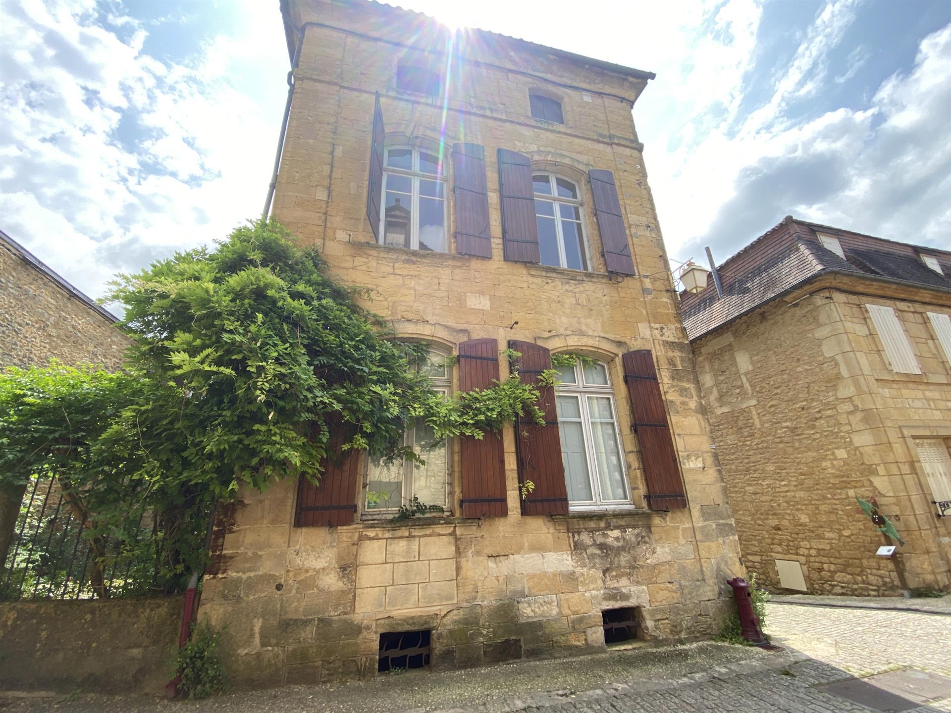 Maison à vendre, 367m², Villefranche-du-Périgord