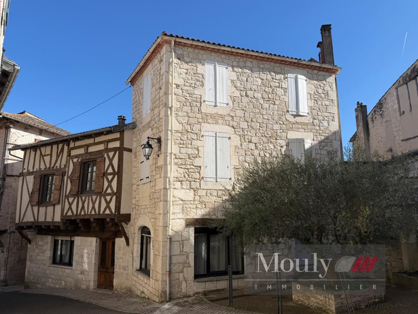 Maison à vendre, 430m², Montcuq-en-Quercy-Blanc