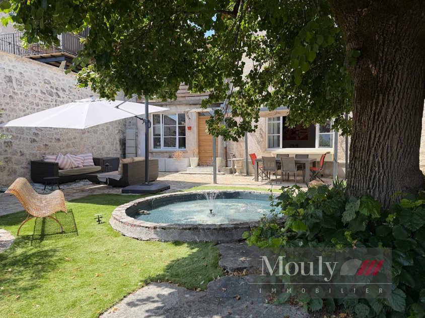 Maison à vendre, 430m², Montcuq-en-Quercy-Blanc