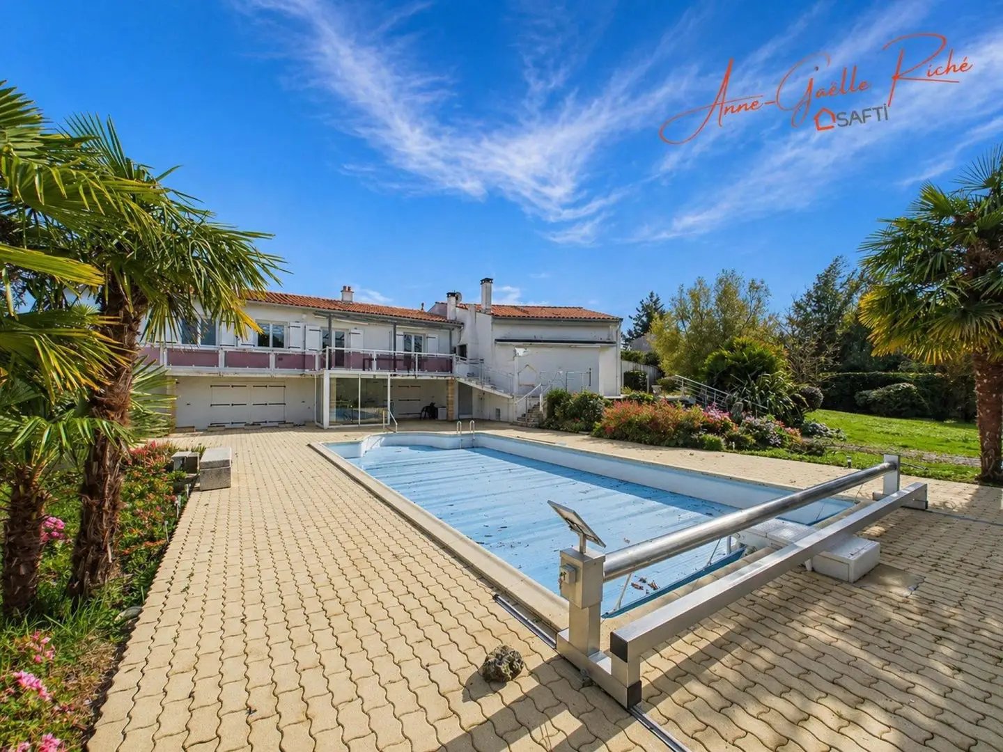 Maison à vendre, 312m², Saint-Savinien