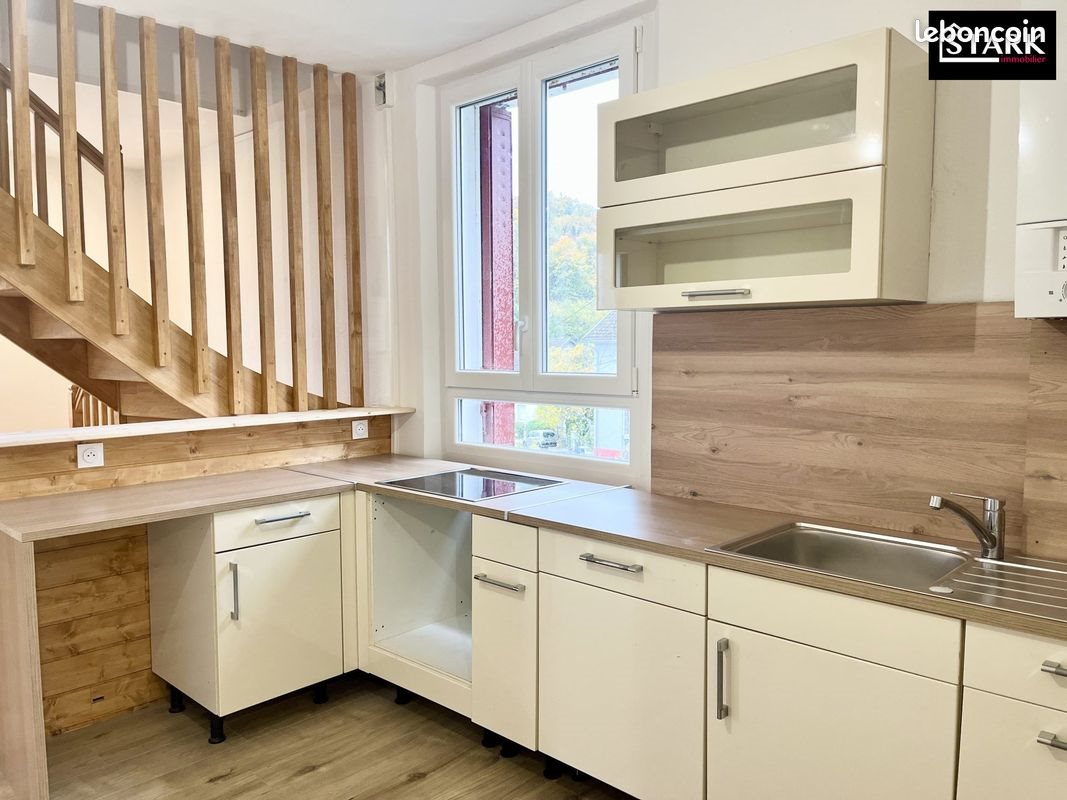 Appartement à louer, 102m², Cravanche