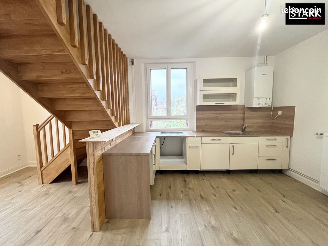Appartement à louer, 102m², Cravanche