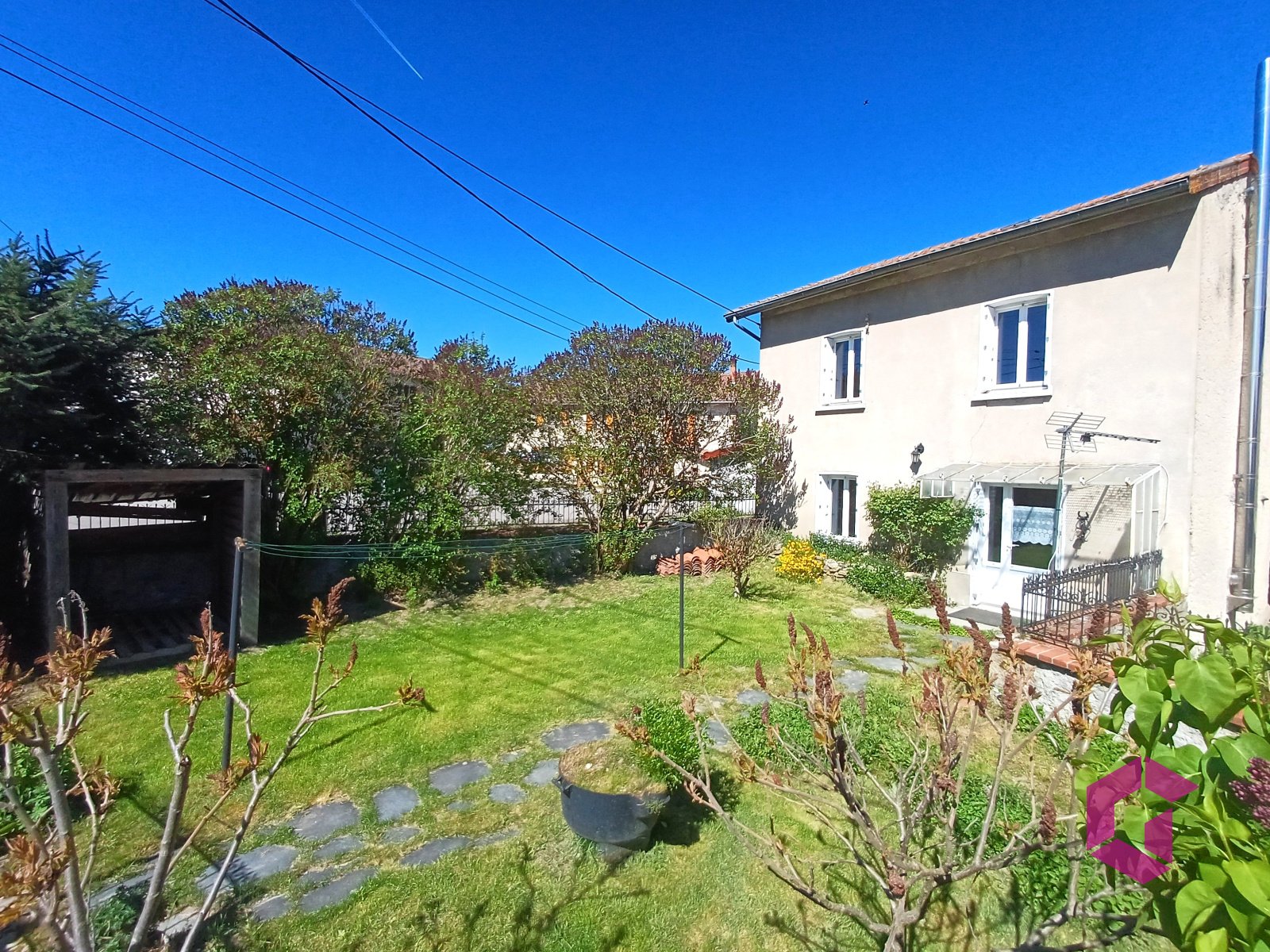 Maison à vendre, 76m², Jullianges