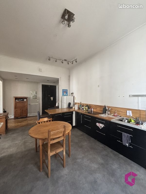 Appartement à vendre, 211m², Saint-Etienne