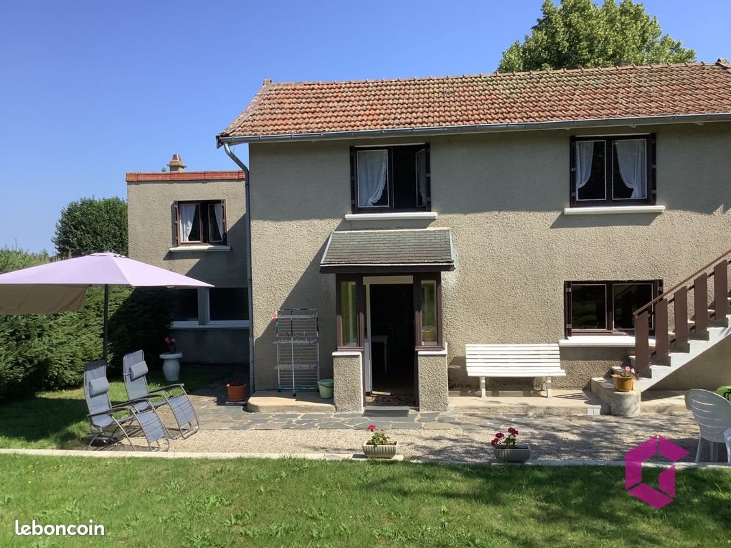 Maison à vendre, 121m², Saint-Jeures