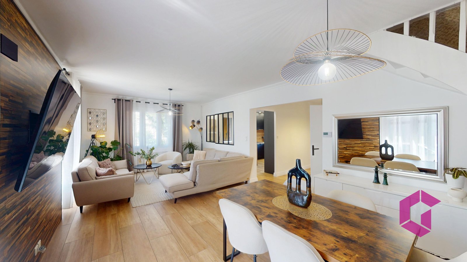 Maison à vendre, 118m², Le Chambon-Feugerolles