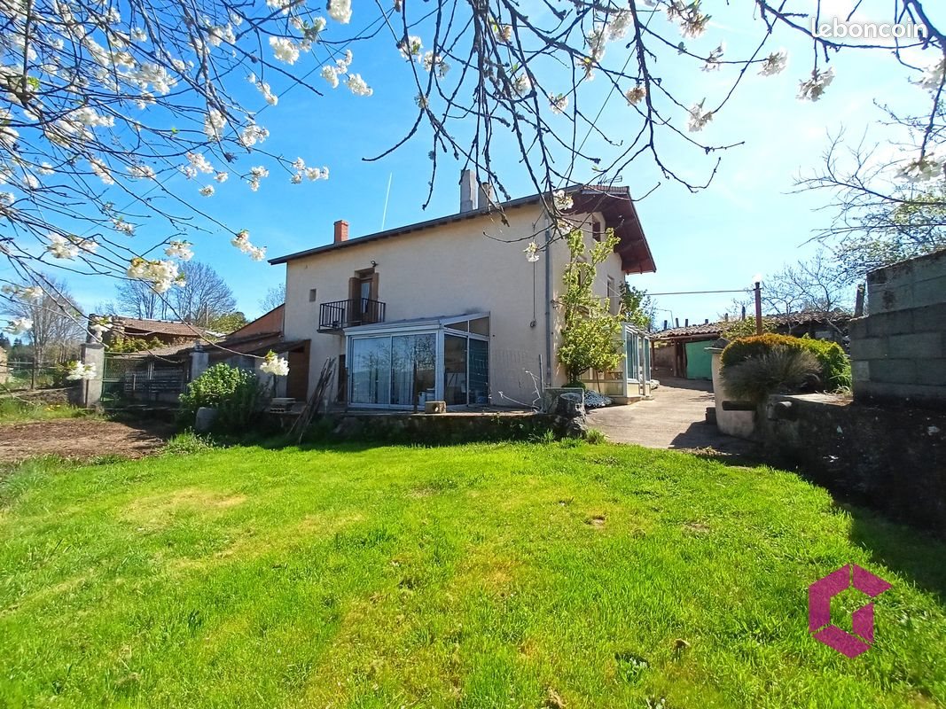 Maison à vendre, 94m², Usson-en-Forez