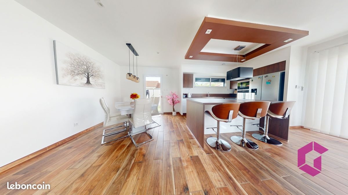 Maison à vendre, 122m², Perrier