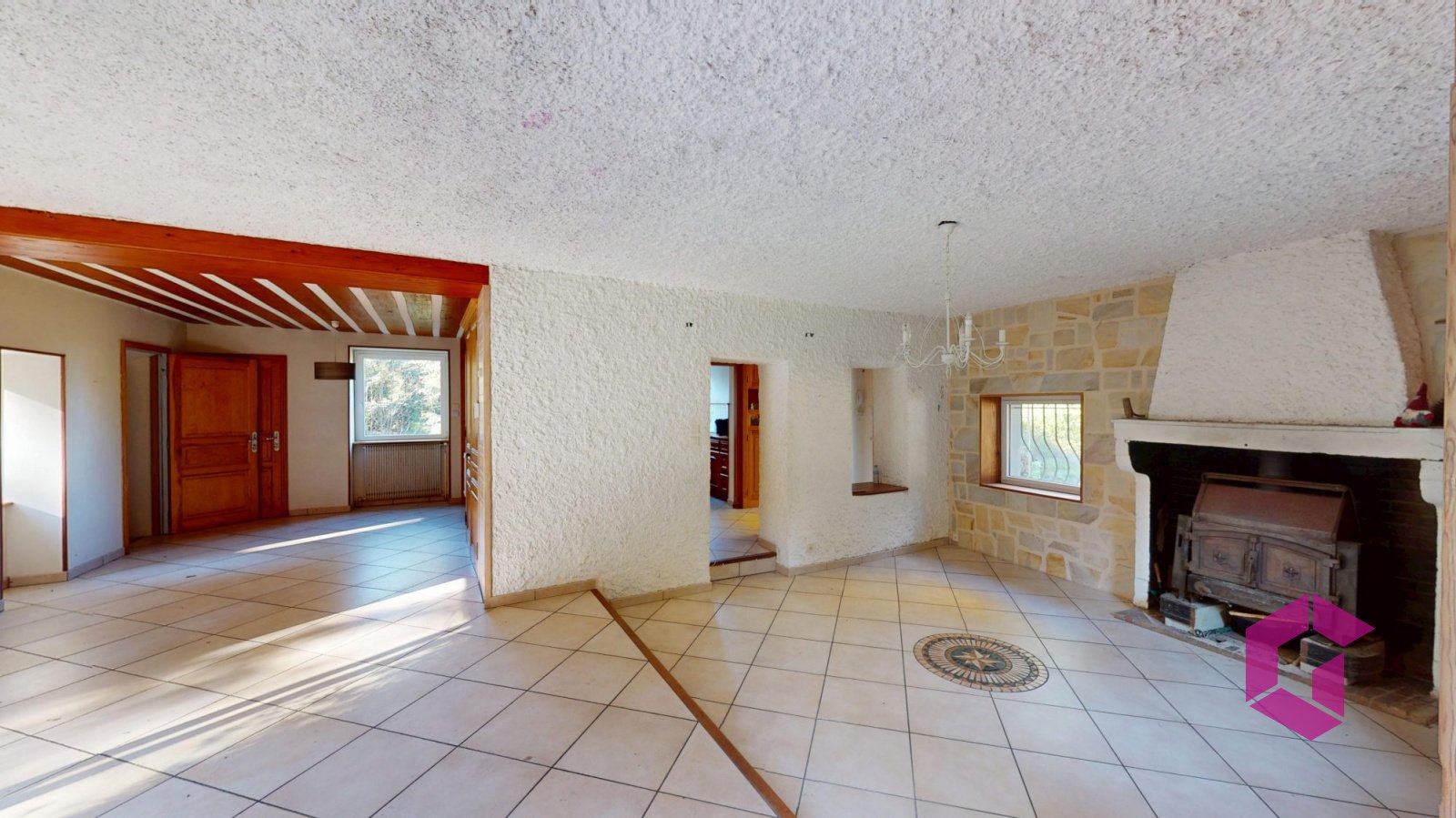 Maison à vendre, 205m², Le Chambon-Feugerolles