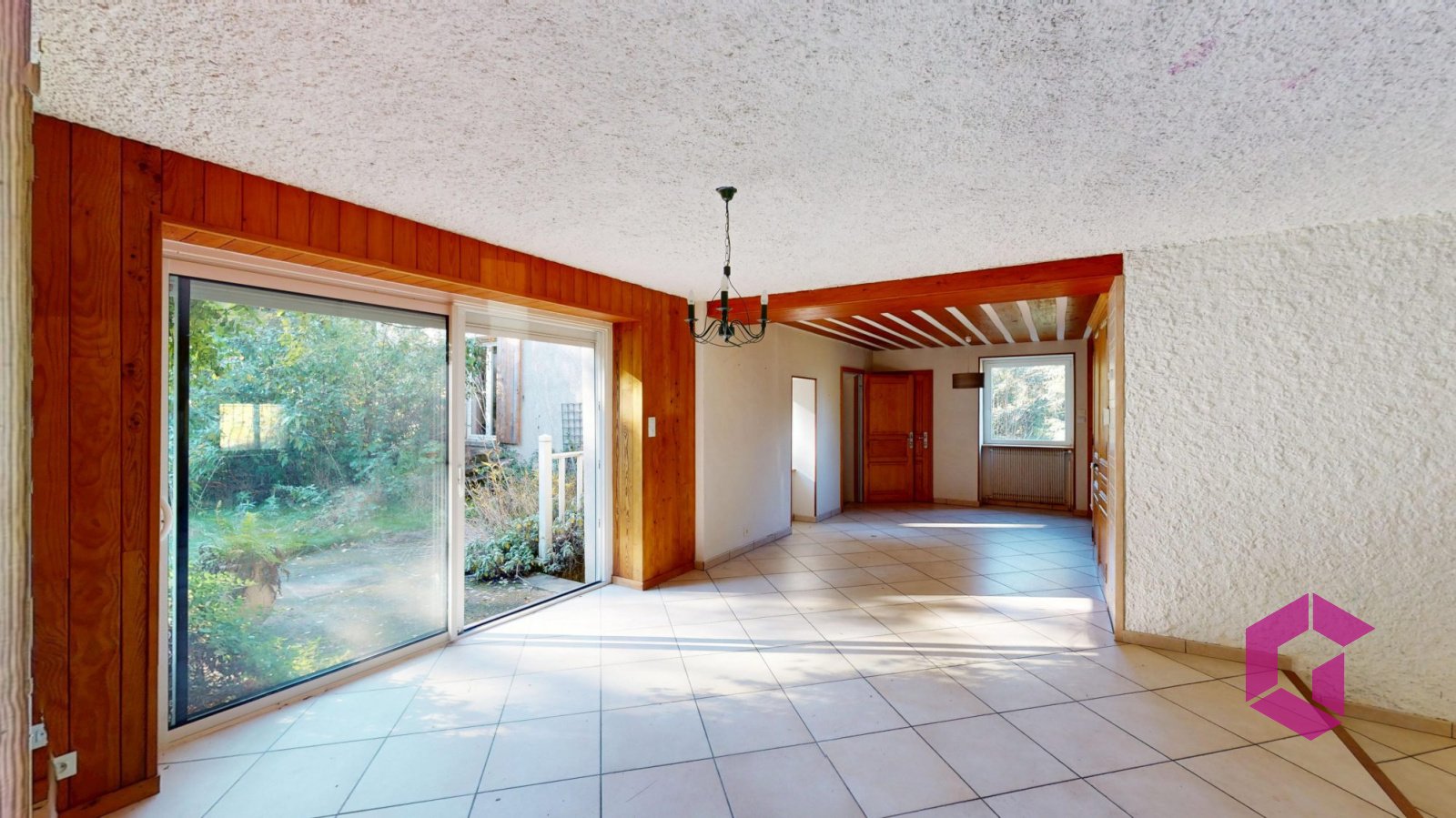 Maison à vendre, 205m², Le Chambon-Feugerolles