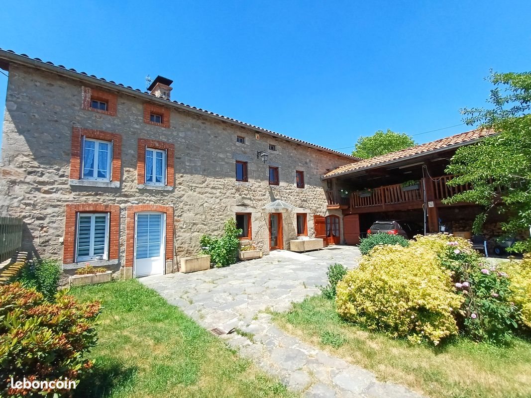 Maison à vendre, 270m², Sauvessanges