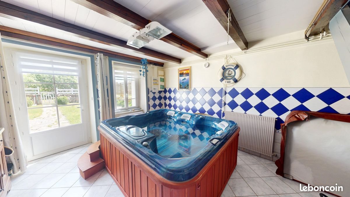 Maison à vendre, 270m², Sauvessanges