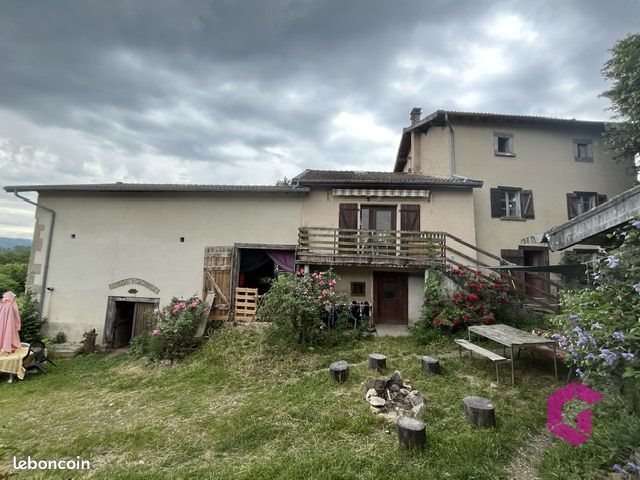 Maison à vendre, 179m², Vertolaye