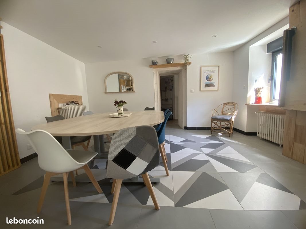 Maison à vendre, 151m², Saint-Julien-Molin-Molette