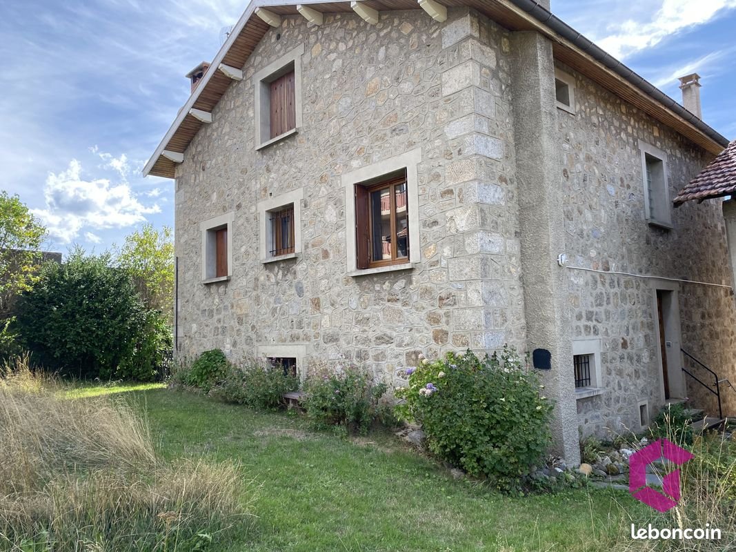 Maison à vendre, 150m², Dunières