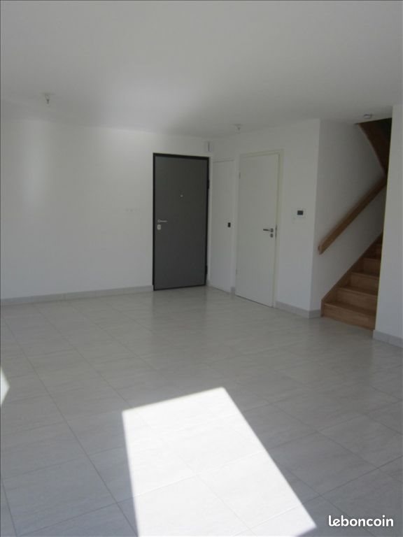 Appartement à louer, 77m², Pouilley-les-Vignes