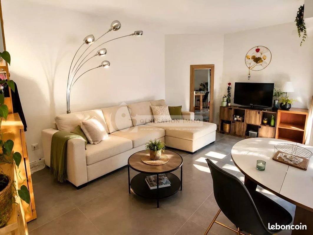 Appartement à louer, 33m², Les Baux-de-Provence