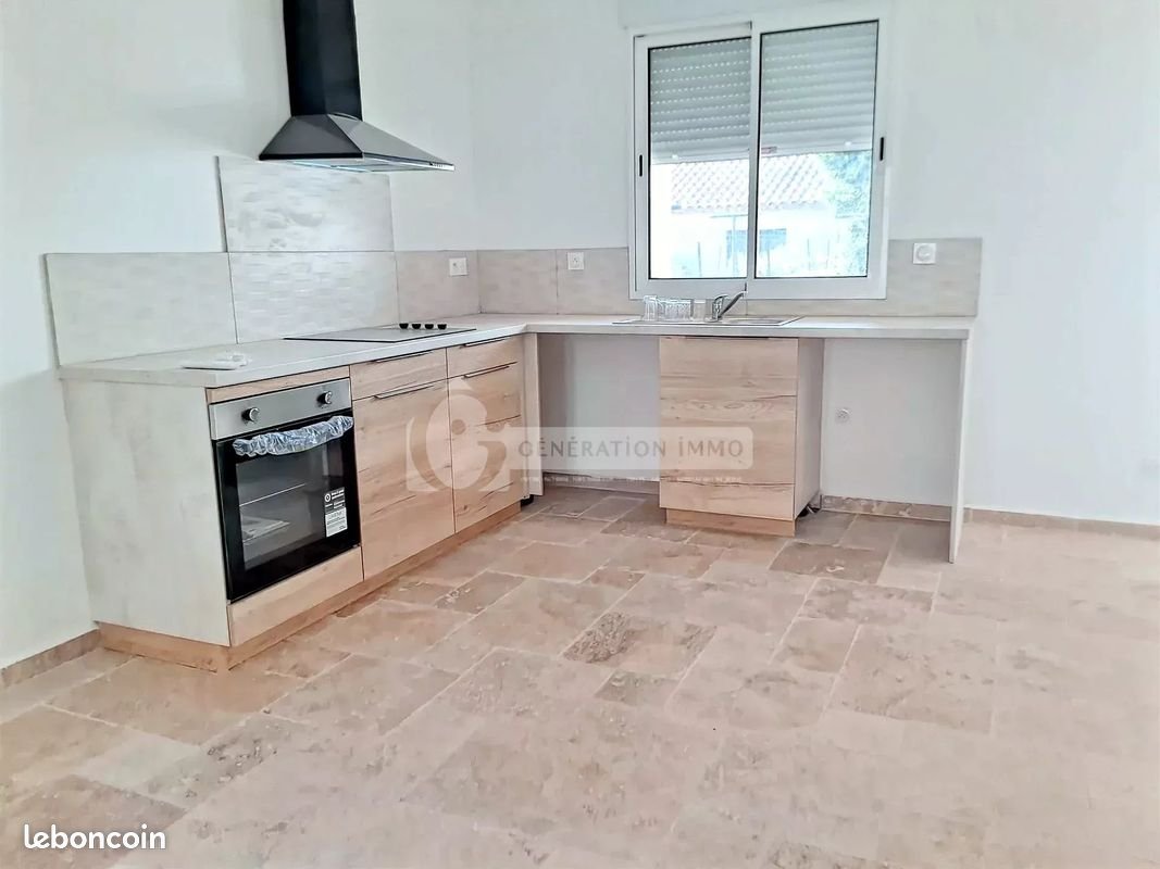 Maison à louer, 56m², Arles