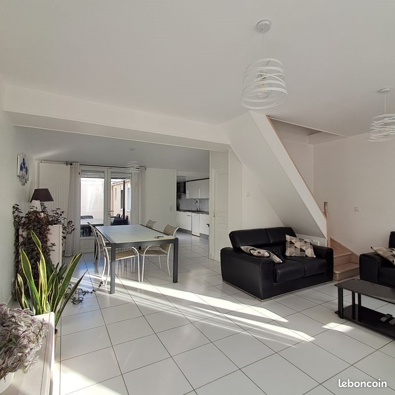 Maison à louer, 94m², Roye