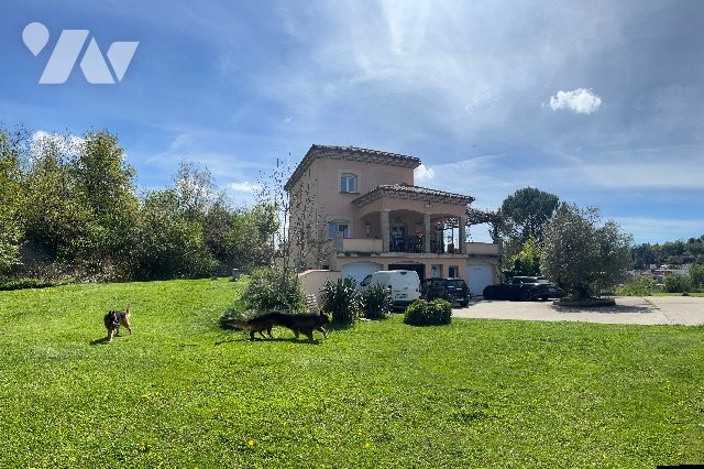 Maison à vendre, 161m², Saint-Etienne
