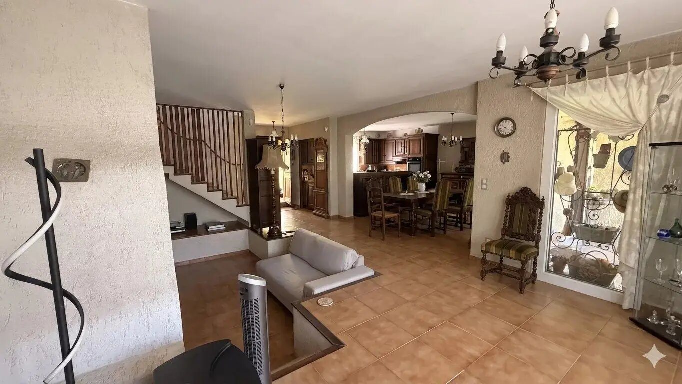 Maison à vendre, 120m², Marignane