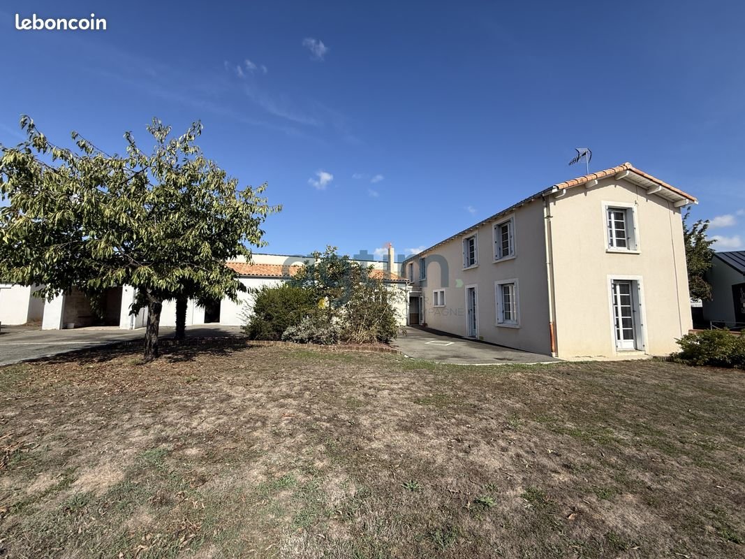 Maison à vendre, 141m², Chavagnes-en-Paillers