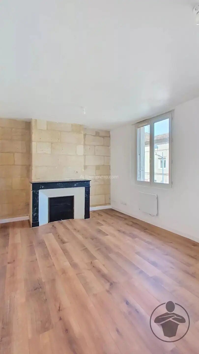 Appartement à louer, 30m², Saint-Médard-de-Guizières