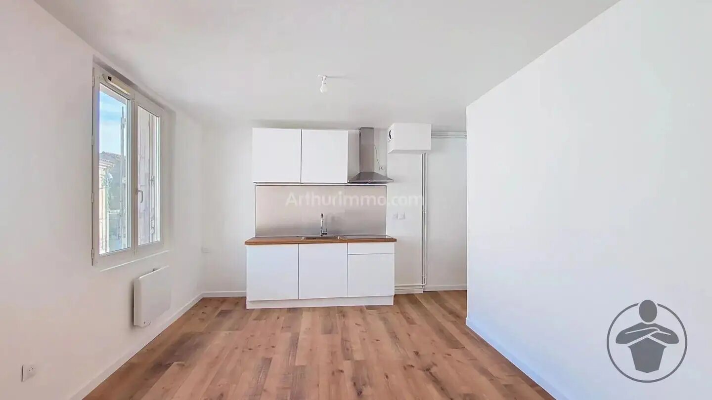 Appartement à louer, 30m², Saint-Médard-de-Guizières