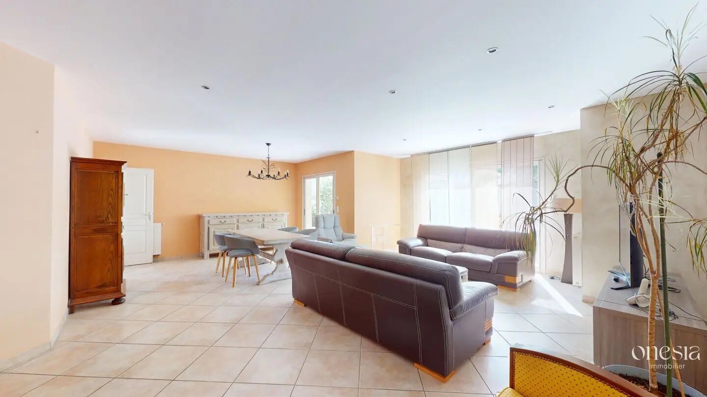 Maison à vendre, 127m², Oloron-Sainte-Marie