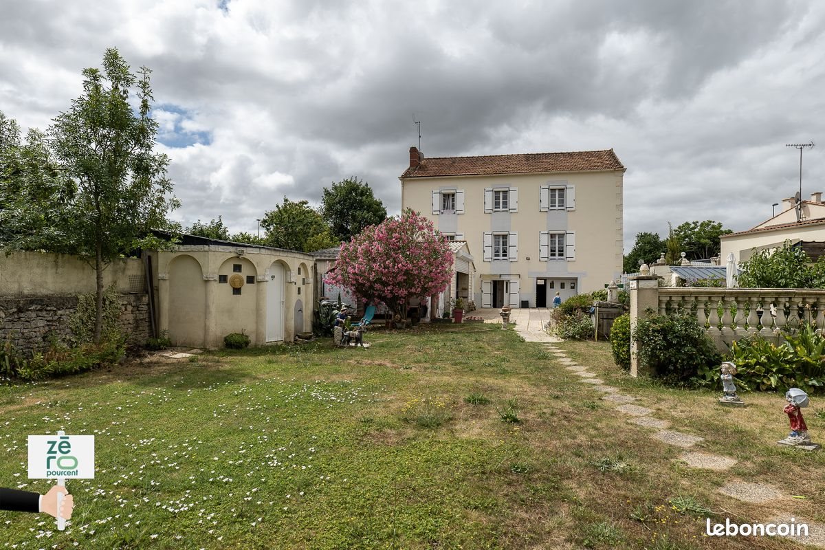 Maison à vendre, 162m², Mouzeuil-Saint-Martin
